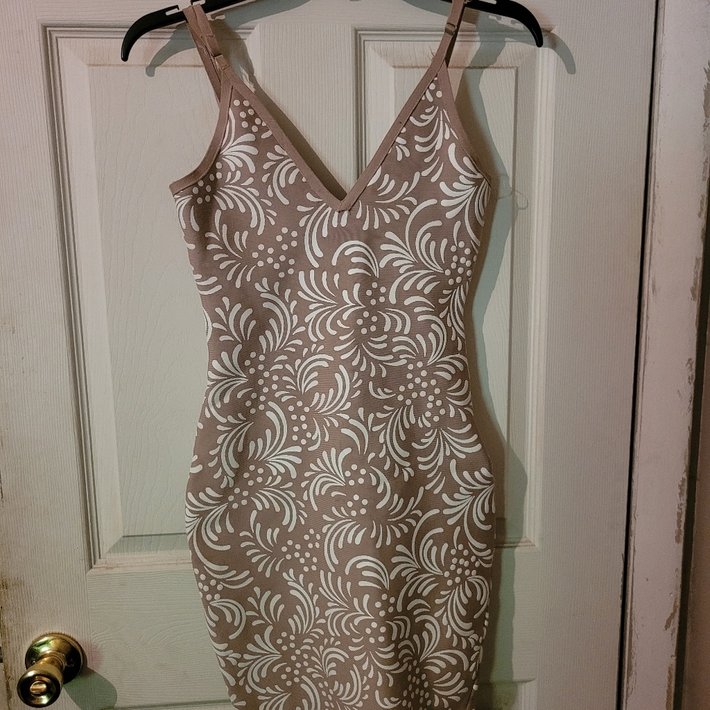 nude with white design bodycon dress
